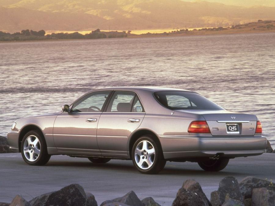  Infiniti Q45 1996 года  (фото 4 из 8)